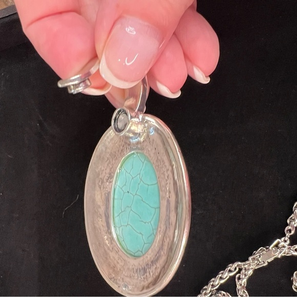 Silver and Turquoise Necklace with Pedant - Picture 5 of 6